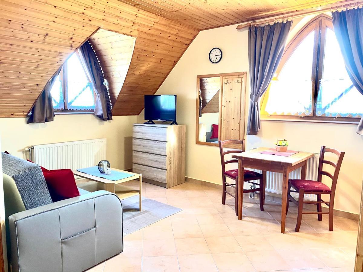 Katalin App. Zalagyoengye Apartment Zalakaros Bagian luar foto