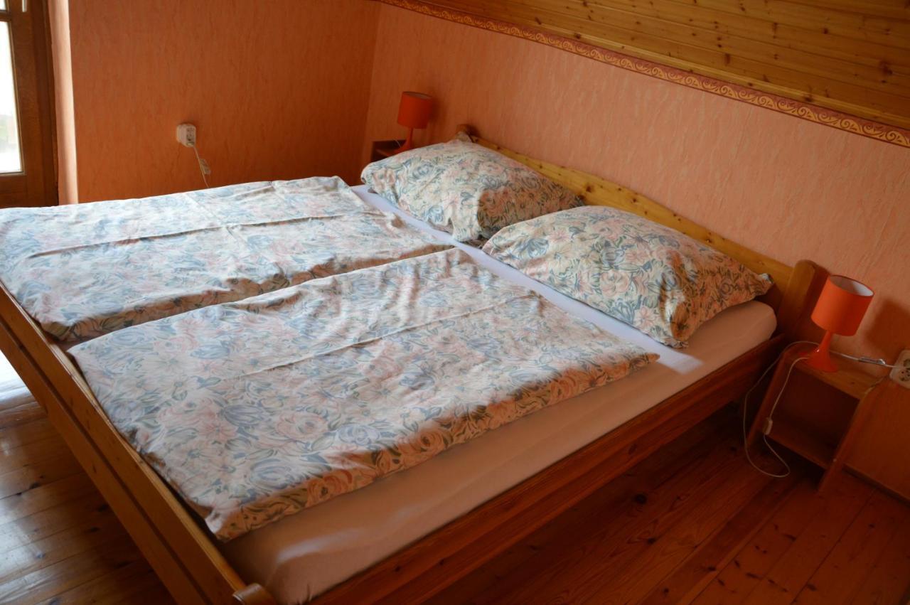 Katalin App. Zalagyoengye Apartment Zalakaros Bagian luar foto