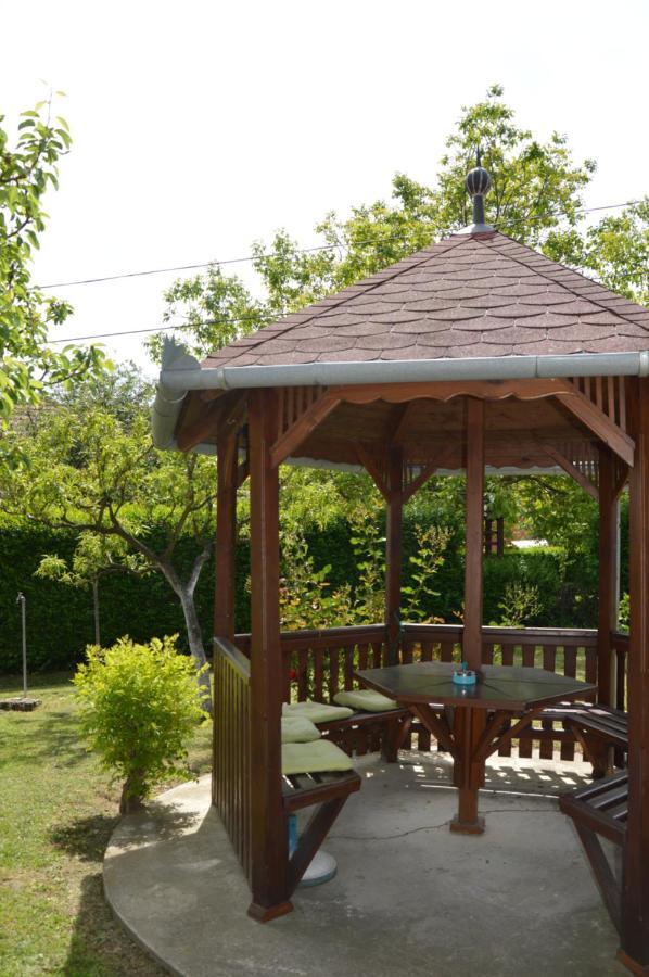 Katalin App. Zalagyoengye Apartment Zalakaros Bagian luar foto